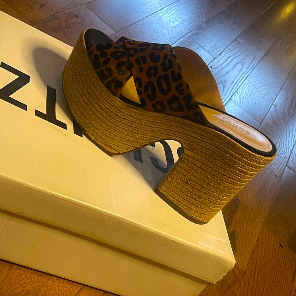 ❤️Schutz Cheetah Print Chunky Heels🐆